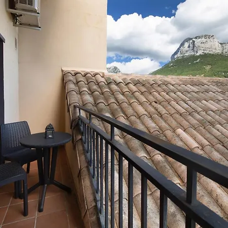 Hotel Cinca Escalona